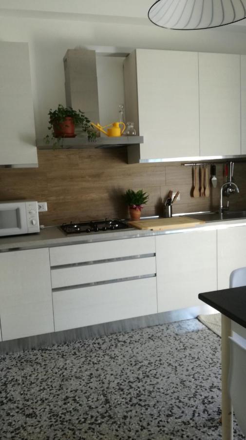 Апартаменты Casa Chiara Сан-Бенедетто-дель-Тронто Экстерьер фото